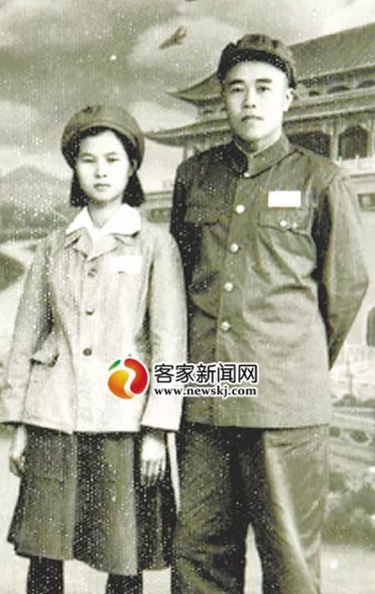 1950꣬48ҰսҽԺĻʿӢںڽ顣ͼ